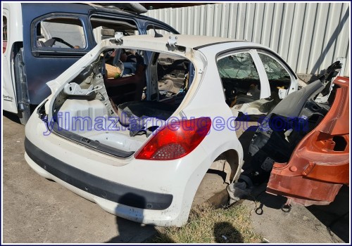 Peugeot 207 Sağ Arka Stop Camı