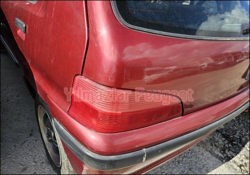 Peugeot 106 çıkma sol arka stop camı