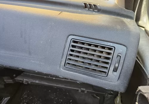Peugeot 307 çıkma kalorifer ızgarası