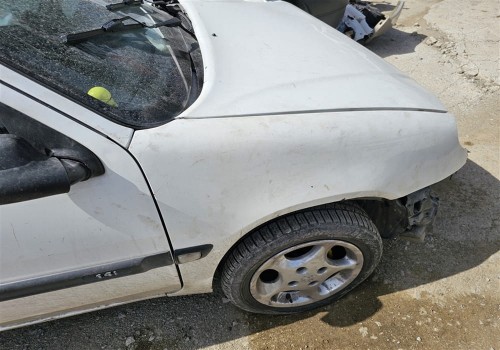 Citroen Saxo çıkma sağ ön çamurluk beyaz