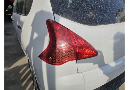 Peugeot 3008 sol arka stop