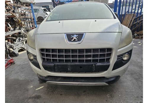 Peugeot 3008 ön tampon beyaz