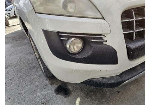Peugeot 3008 sağ sis ve çerçevesi