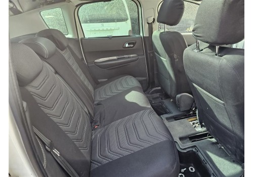 Peugeot 3008 arka koltuk