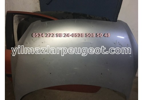 PEUGEOT 307 KAPUT az hasarlı