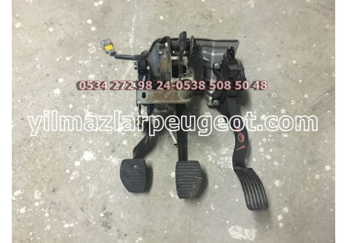 peugeot 301 pedal takımı